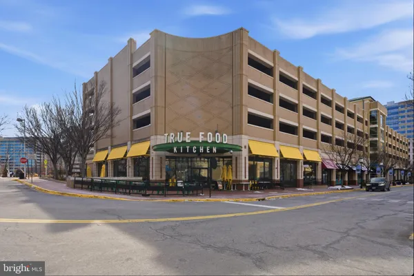 $830,000 | 12025 New Dominion Parkway, Unit LL103, Reston, VA 20190