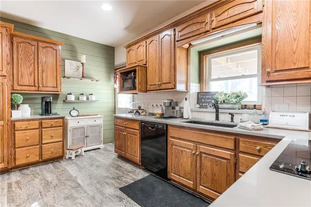 $695,000 | 1205 East 203rd Street, Belton, MO 64012