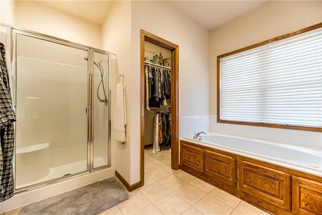 $695,000 | 1205 East 203rd Street, Belton, MO 64012