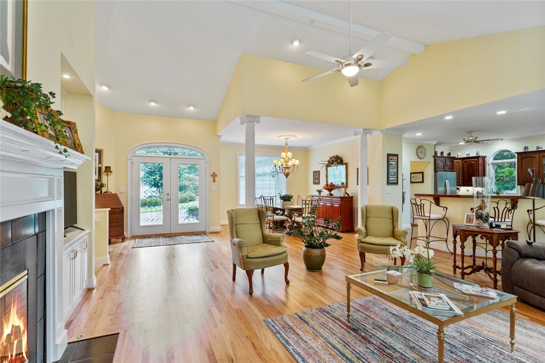 3902 Turnberry Loop Seneca, SC 29678 - Photo 13 of 45 Lots of space to entertain