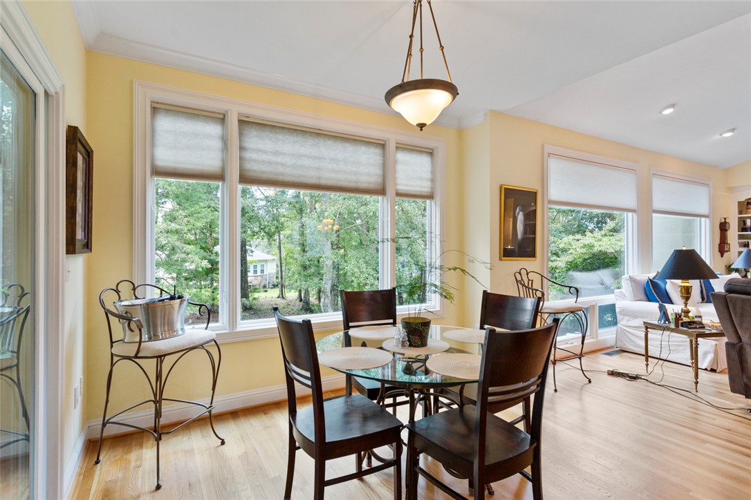 3902 Turnberry Loop Seneca, SC 29678 - Photo 19 of 45 Informal eating area