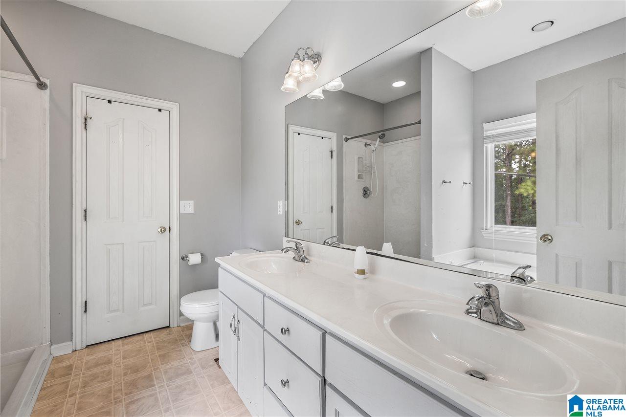 125 Rolling Oaks Drive Springville, AL 35146 - Photo 18 of 34