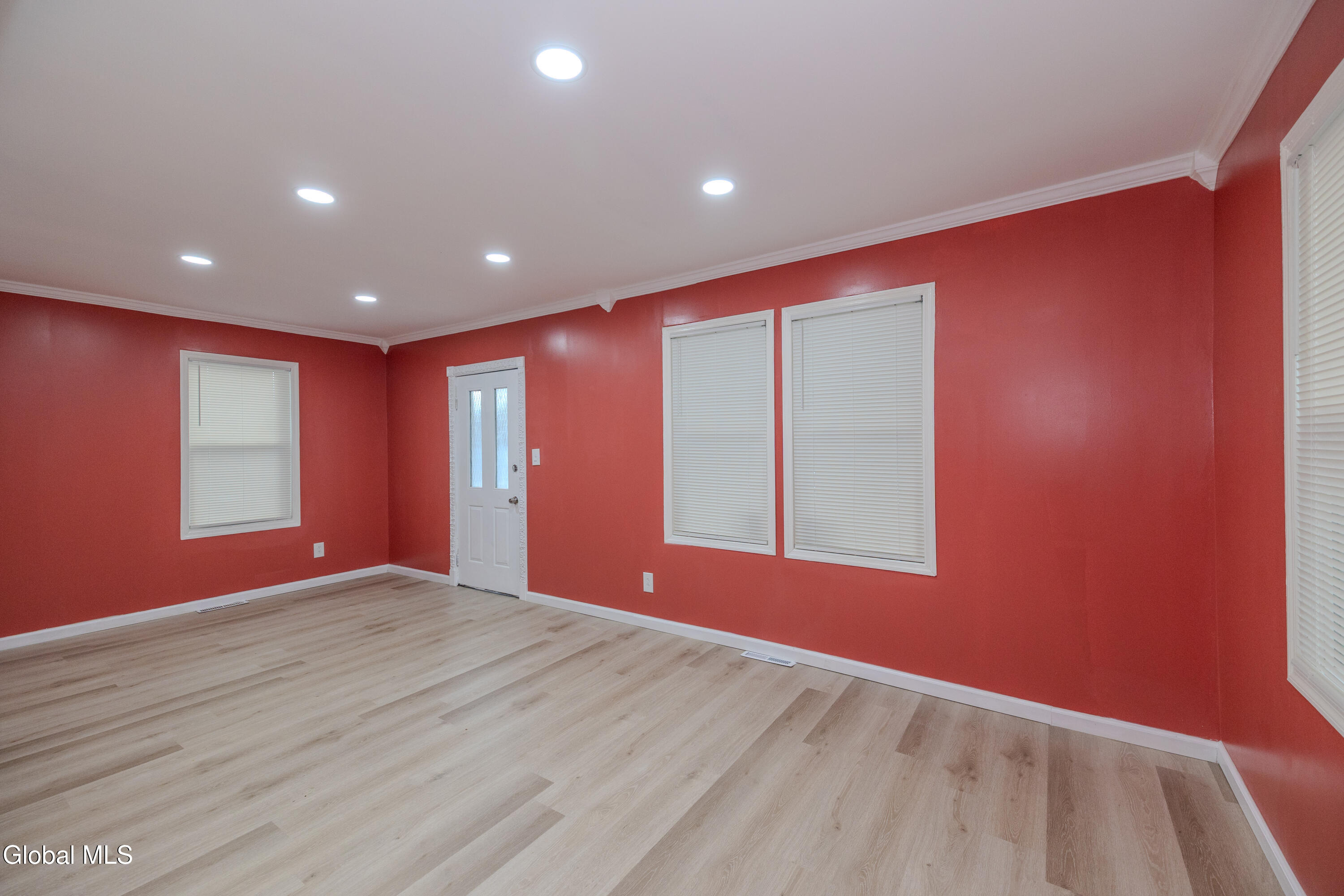 755 Curry Road Rotterdam, NY 12306 - Photo 2 of 40 0S4A6709