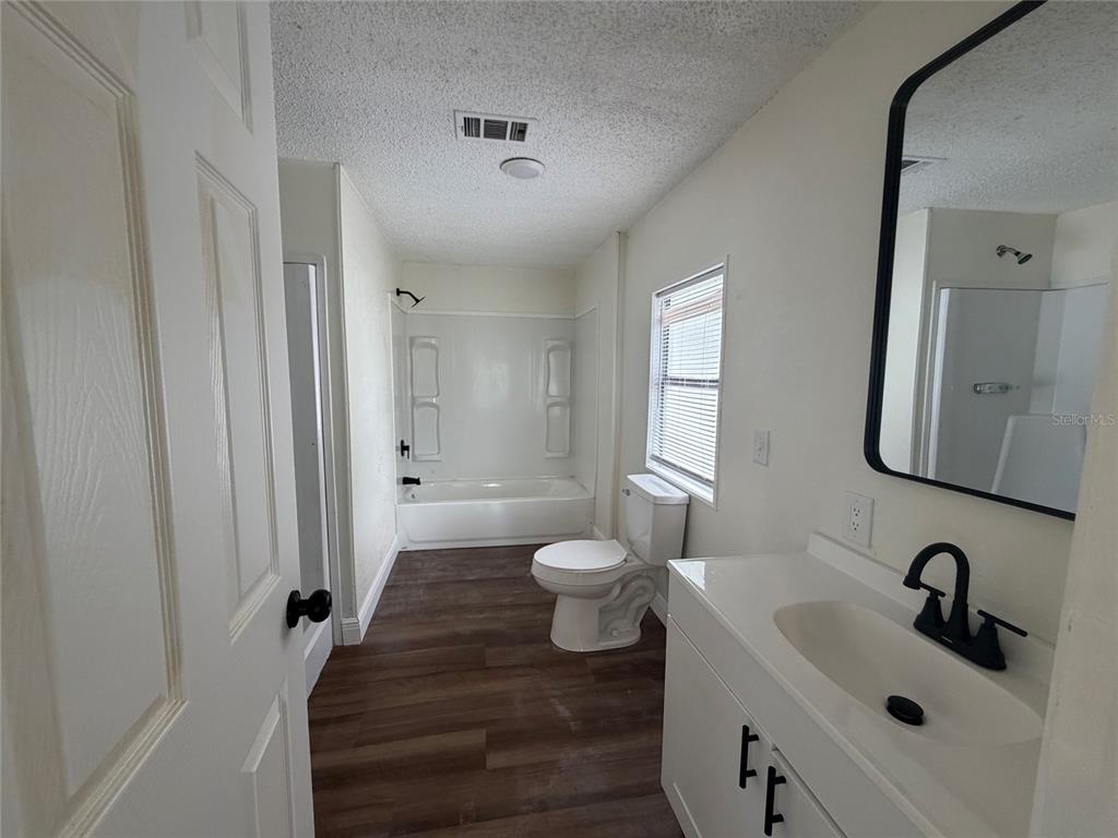 3736 Valley Farm Road Lakeland, FL 33810 - Photo 10 of 19 Gallery Image 10