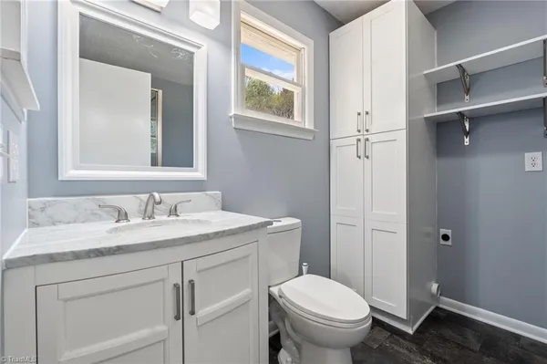 $229,900 | 3712 North Old 52 Road, Pinnacle, NC 27043