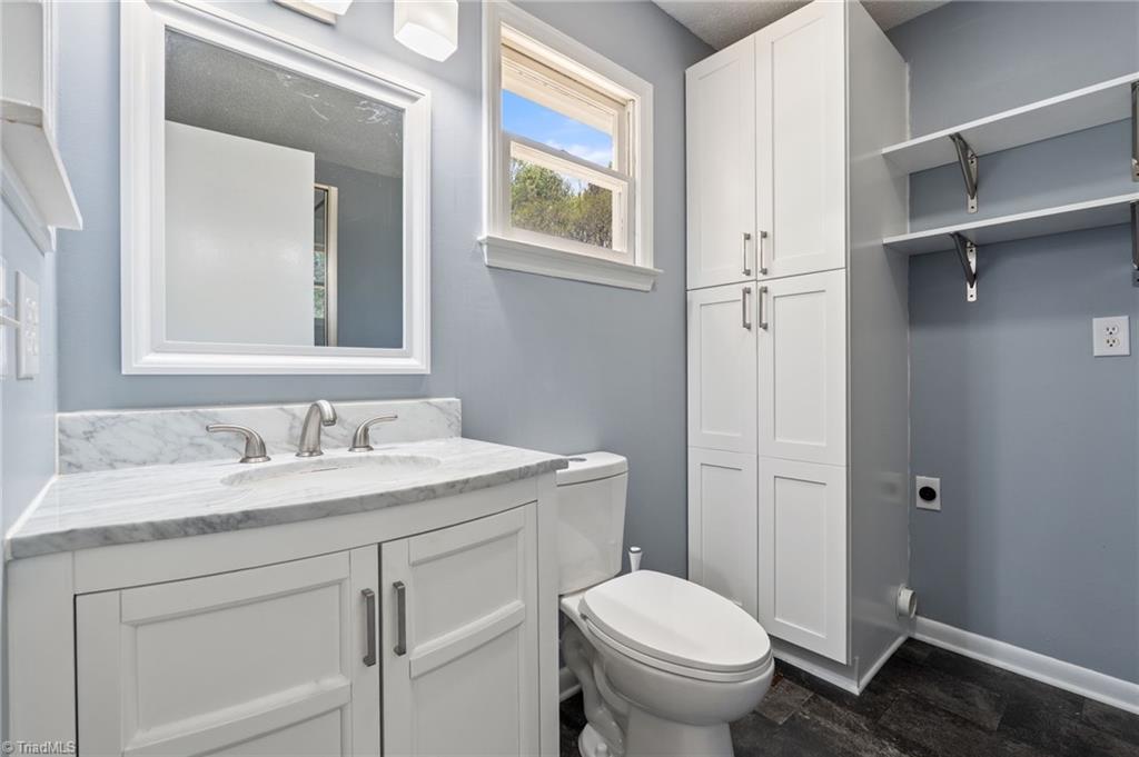 3712 North Old 52 Road Pinnacle, NC 27043 - Photo 20 of 38