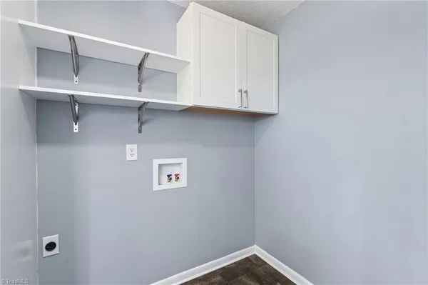 $229,900 | 3712 North Old 52 Road, Pinnacle, NC 27043