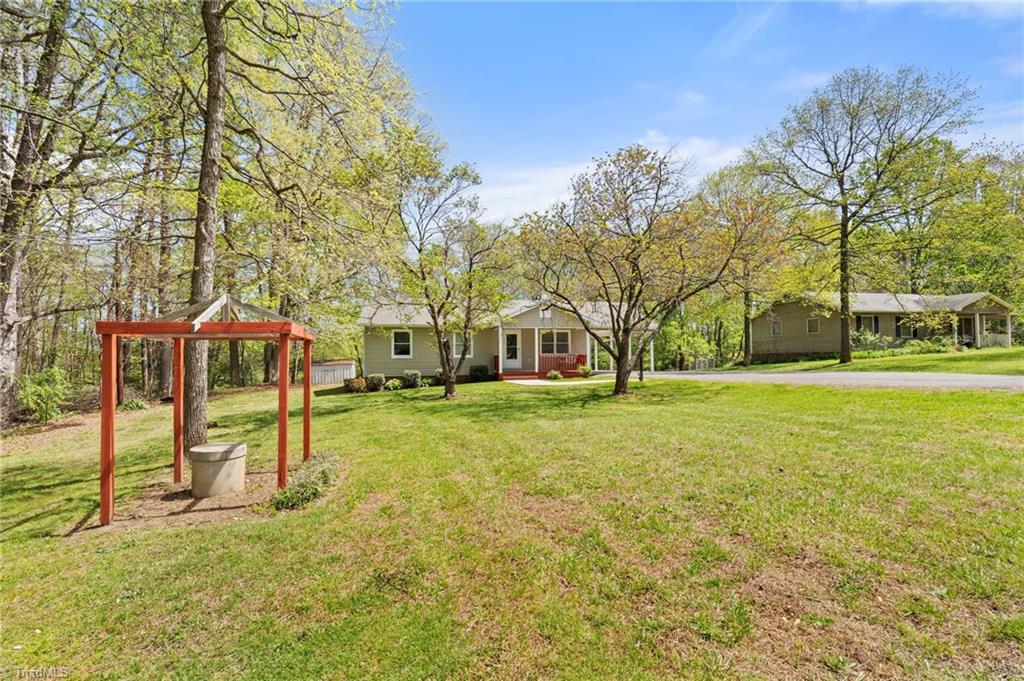 3712 North Old 52 Road Pinnacle, NC 27043 - Photo 37 of 38