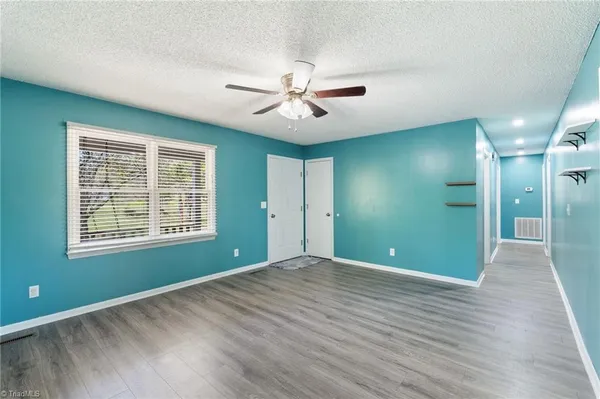 $229,900 | 3712 North Old 52 Road, Pinnacle, NC 27043