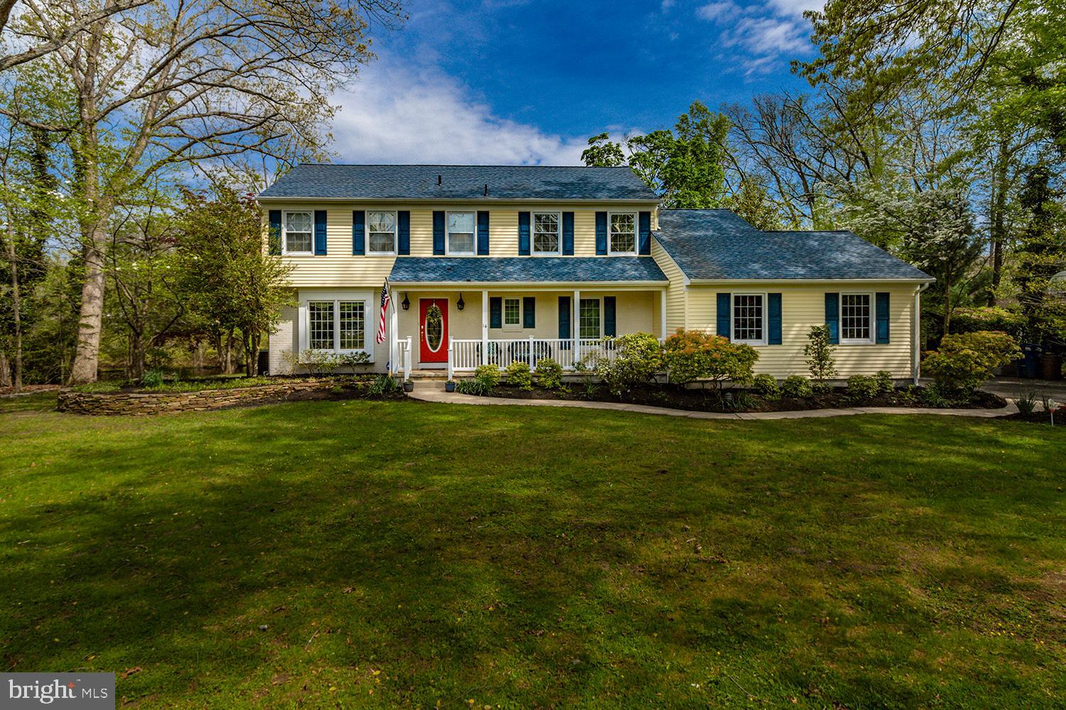 14 West Lake Avenue Medford, NJ 08055 - Photo 1 of 37 Front of home as seen from street