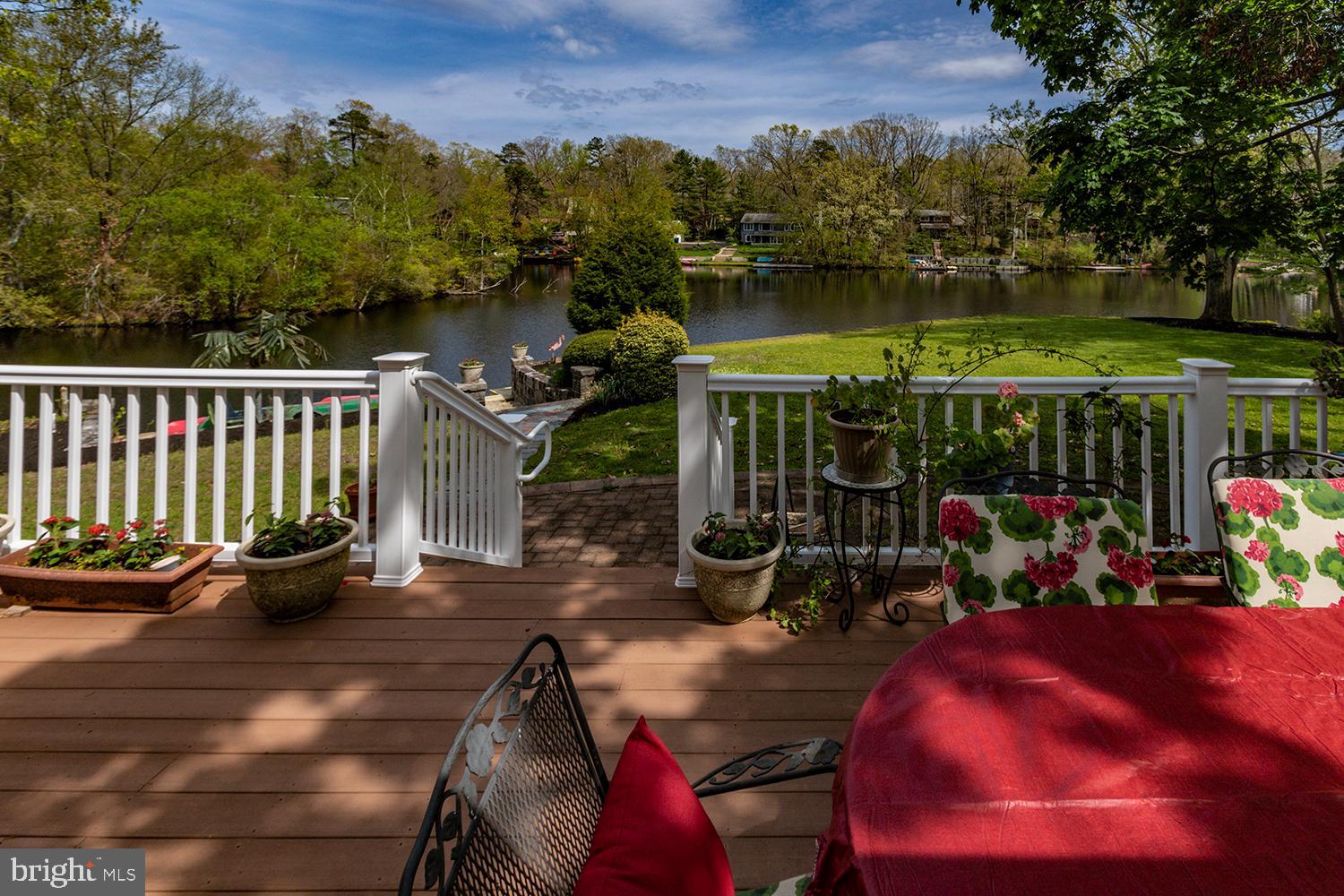 14 West Lake Avenue Medford, NJ 08055 - Photo 28 of 37 The perfect home for entertaining---and every day!