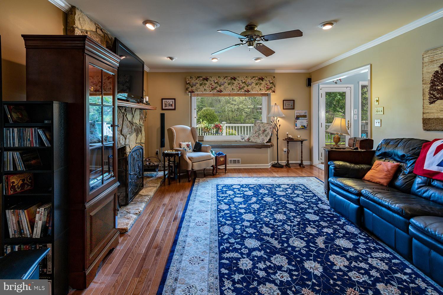 14 West Lake Avenue Medford, NJ 08055 - Photo 10 of 37 Even the family room has awesome lake views!