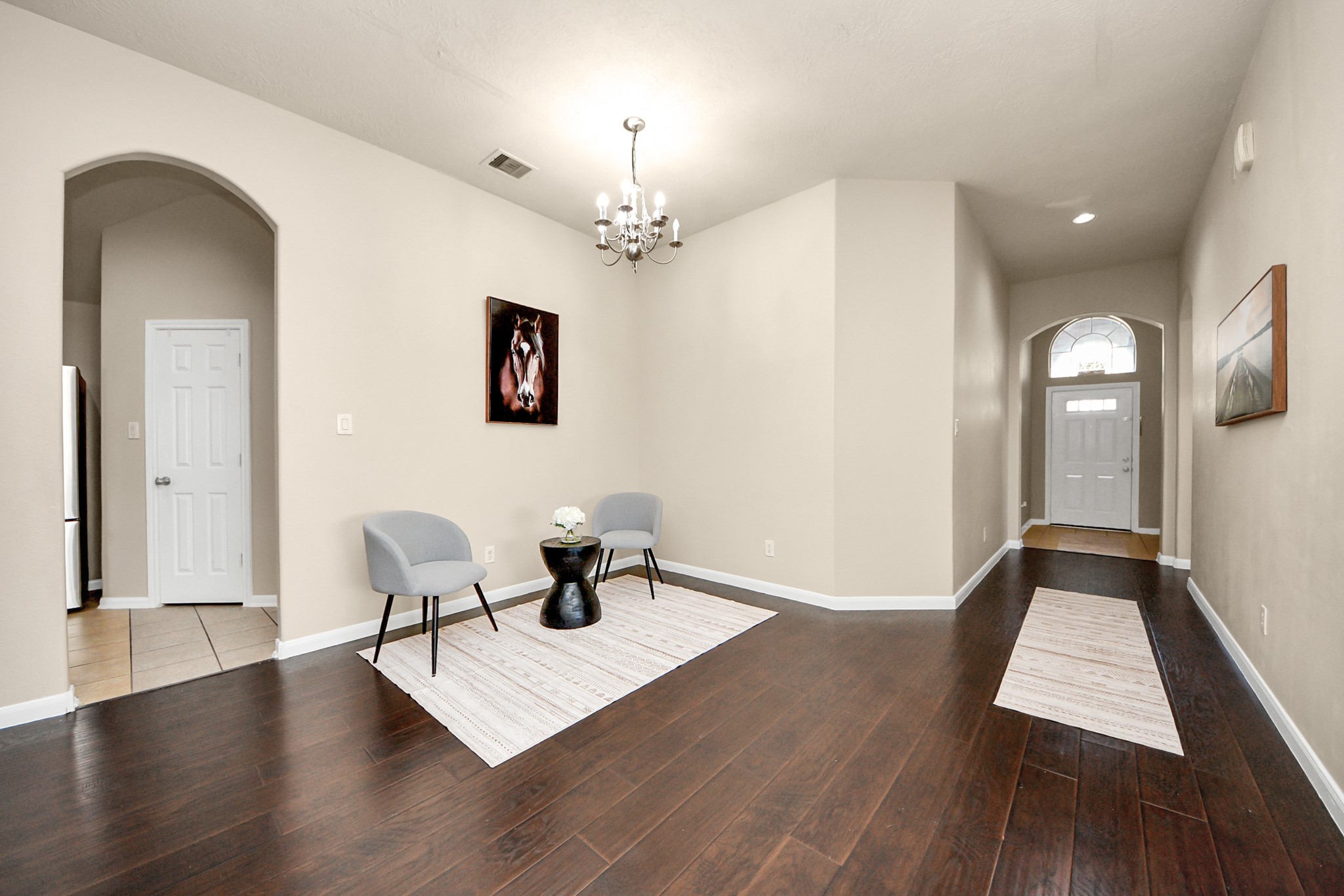 13342 South Point Lane Houston, TX 77034 - Photo 15 of 37 To the right as you walk in, you will find the entrace to the kitchen/utility room.