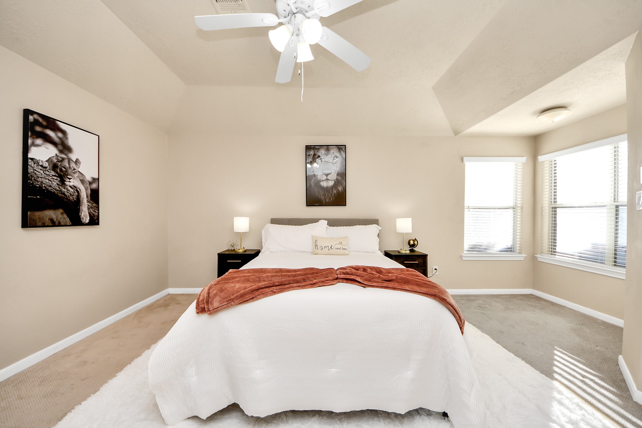 13342 South Point Lane Houston, TX 77034 - Photo 20 of 37 High ceilings and ceiling fan,