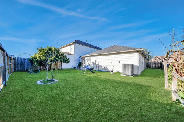 $2,200 | 13342 South Point Lane, Houston, TX 77034