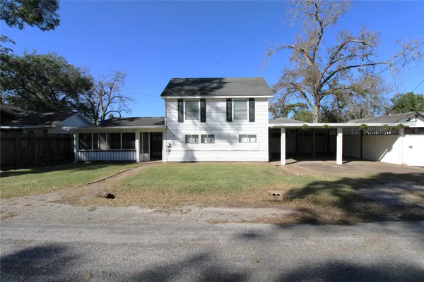 $135,500 | 401 East 5th Street, Sweeny, TX 77480