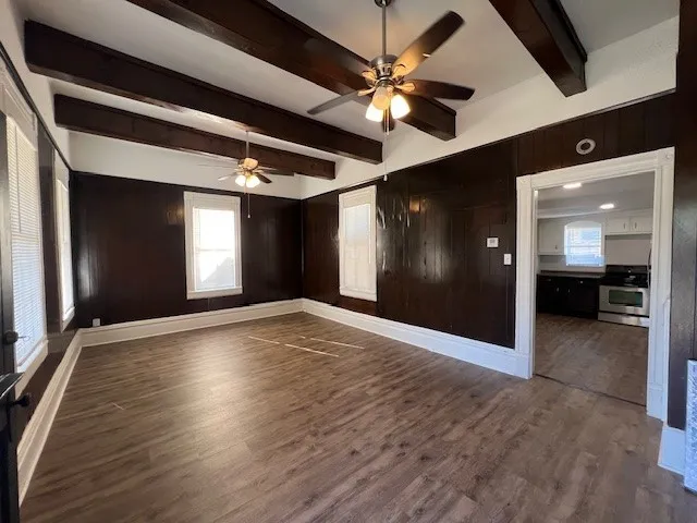 $1,750 | 407 Walton Street, Houston, TX 77009