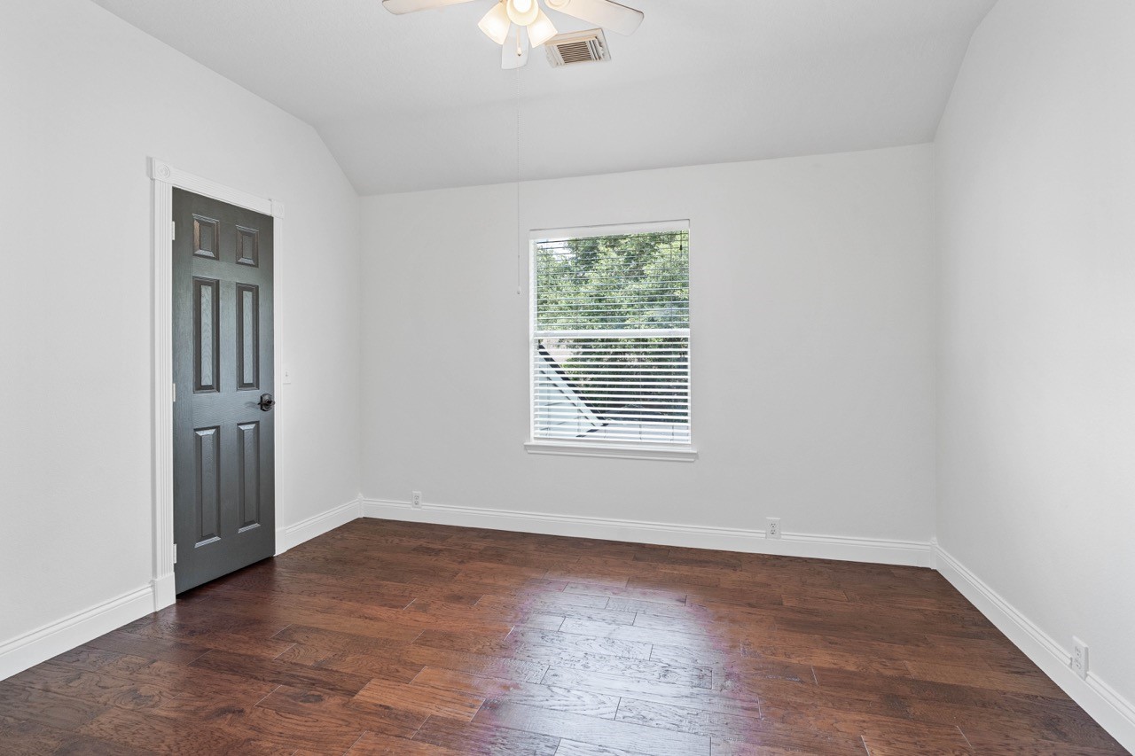 20406 Ranger Point Court Katy, TX 77450 - Photo 36 of 50 Secondary Bedroom 3