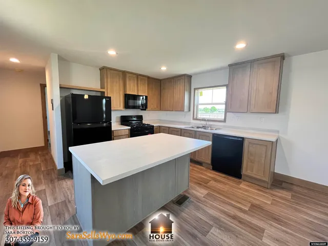 $102,000 | 401 South Russell Avenue, Douglas, WY 82633