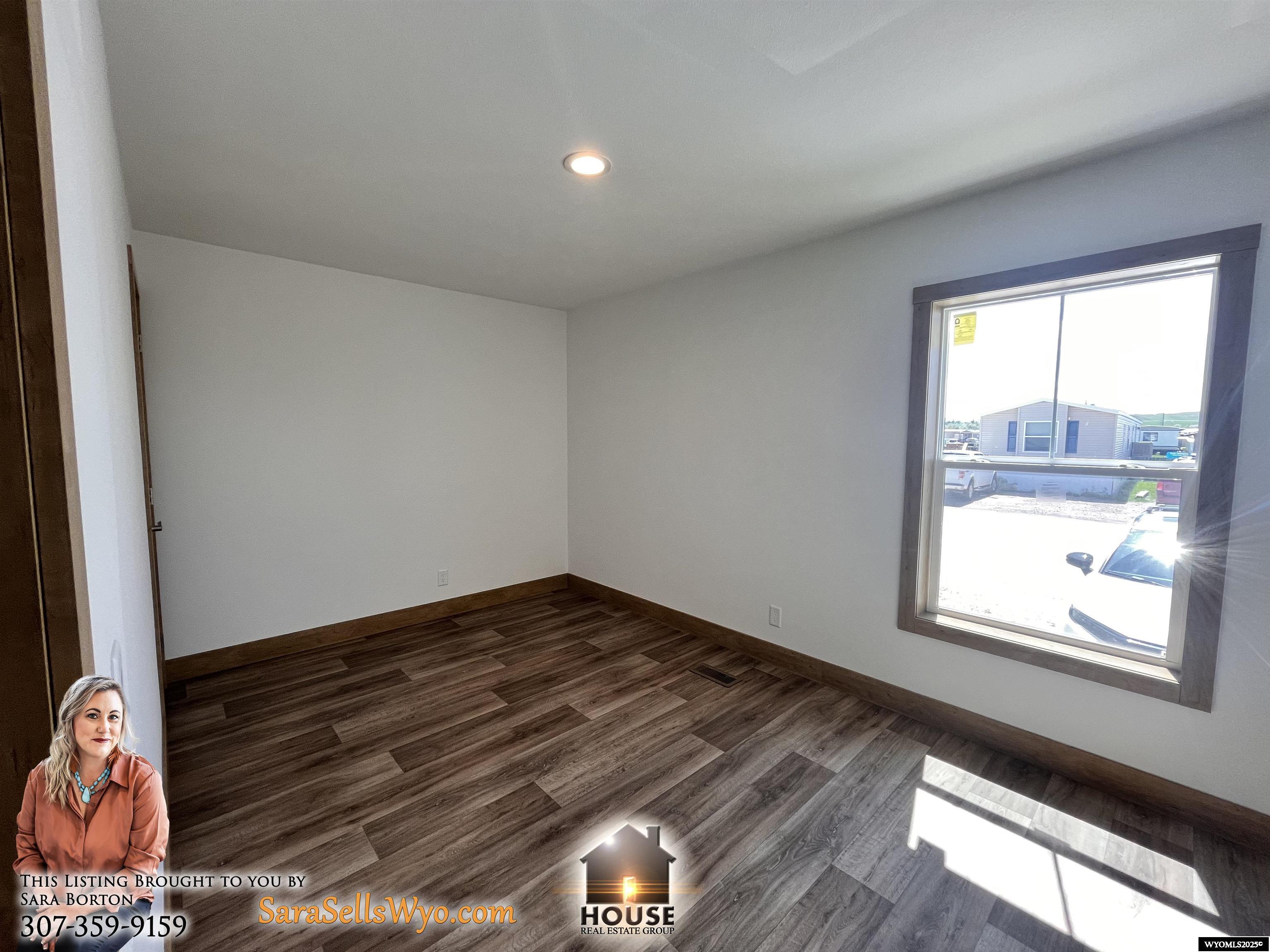 401 South Russell Avenue Douglas, WY 82633 - Photo 7 of 14