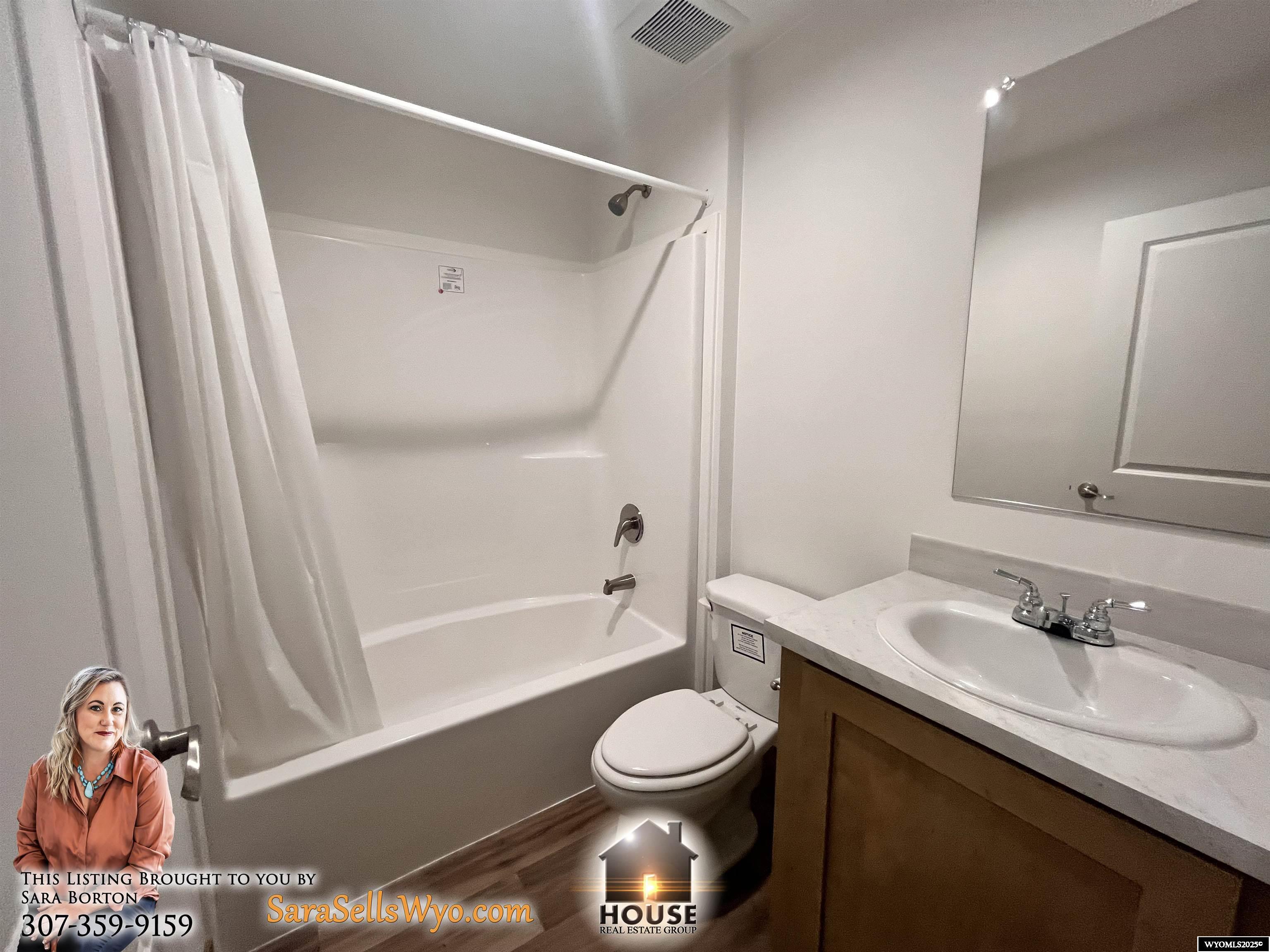 401 South Russell Avenue Douglas, WY 82633 - Photo 9 of 14