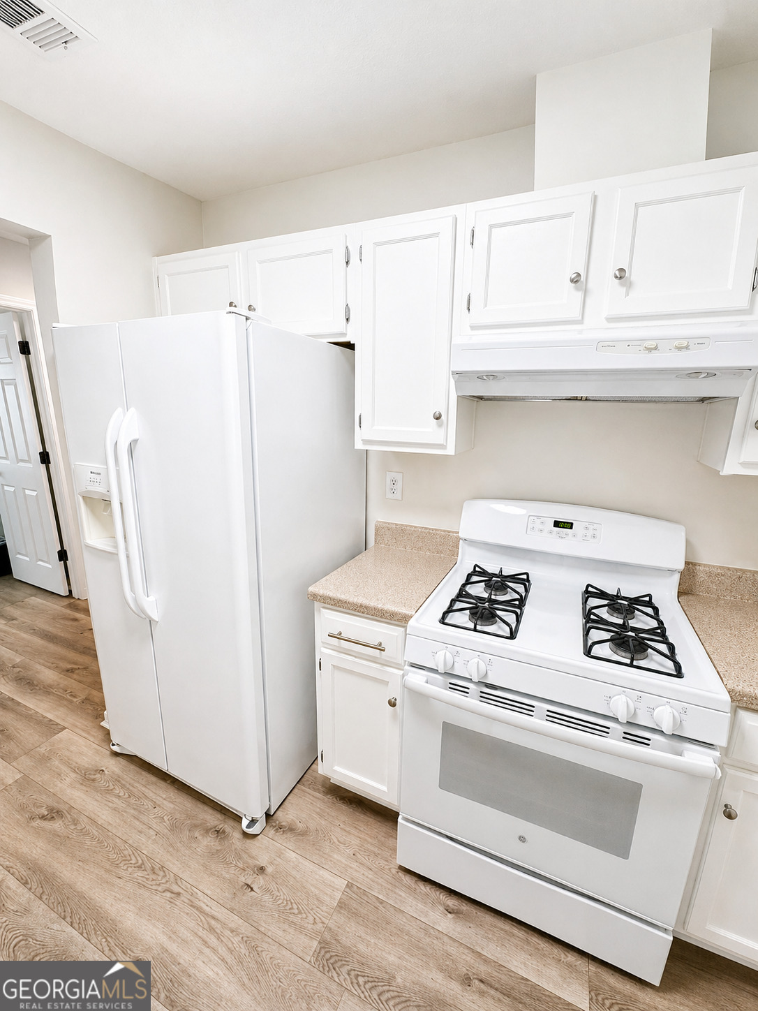 3781 Benjamin Court Southwest Atlanta, GA 30331 - Photo 12 of 27