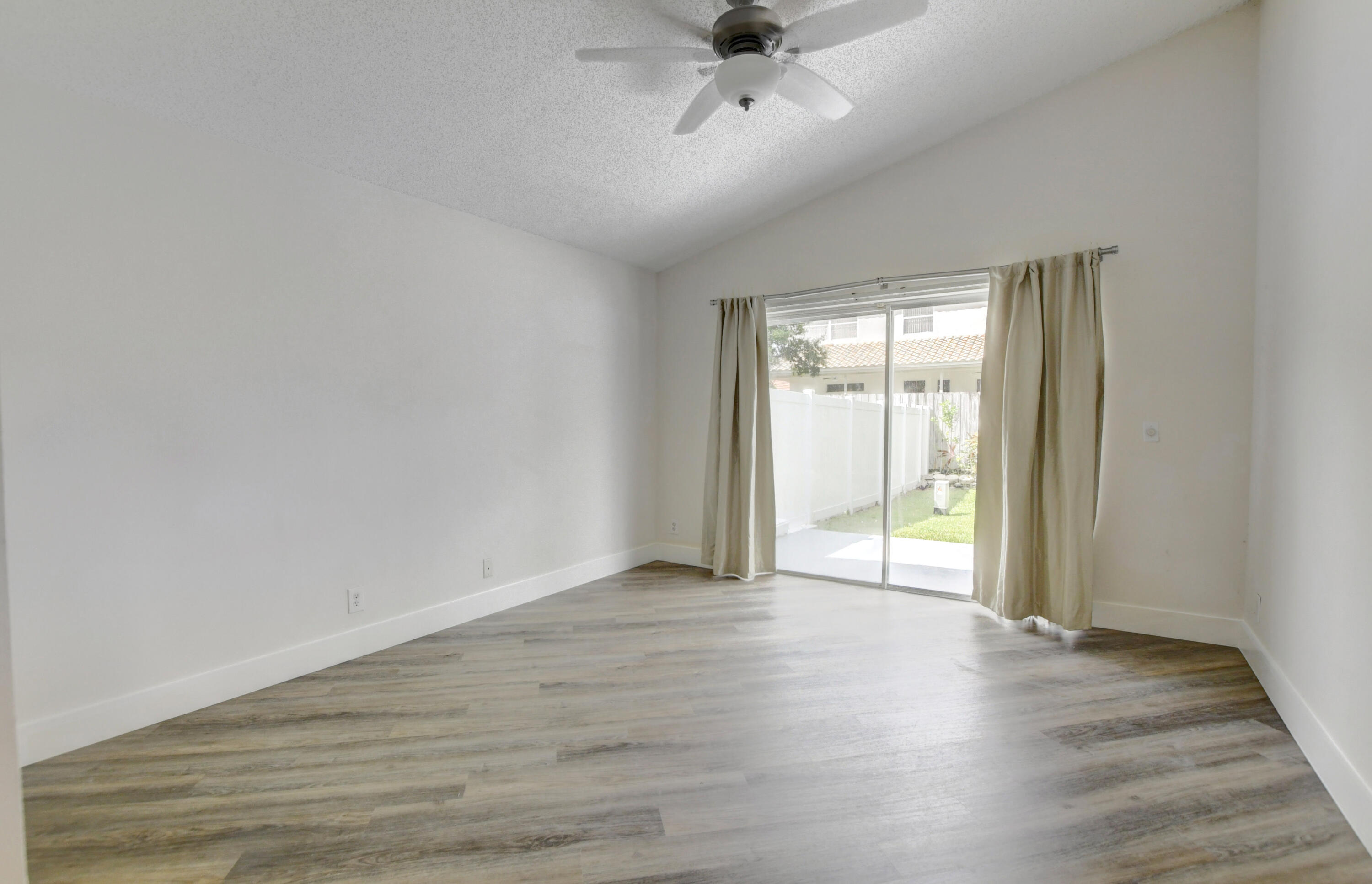 10150 Fanfare Drive Boca Raton, FL 33428 - Photo 14 of 48 35_ebf_3276_77_78_79_80