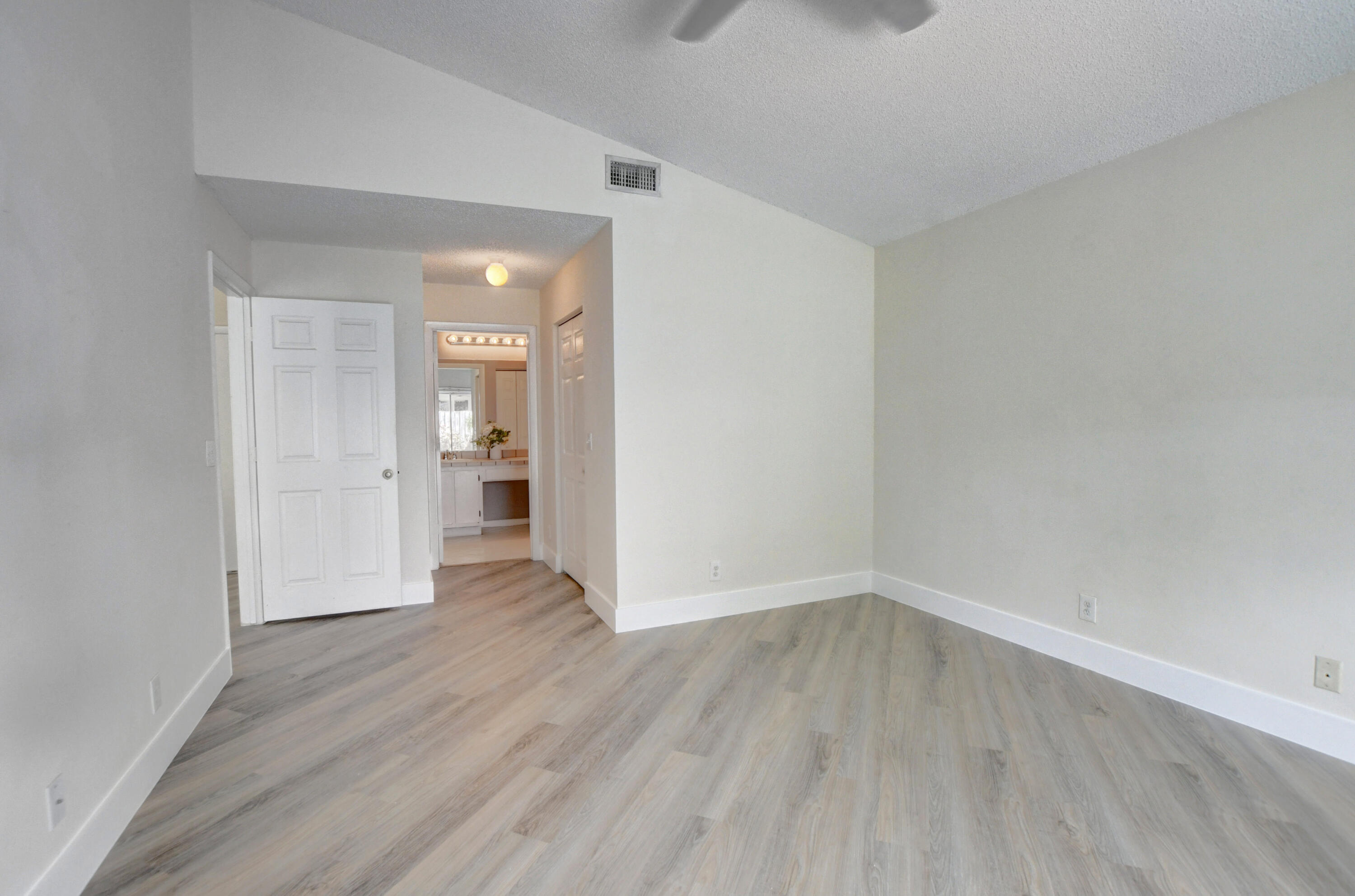 10150 Fanfare Drive Boca Raton, FL 33428 - Photo 16 of 48 37_ebf_3286_87_88_89_90