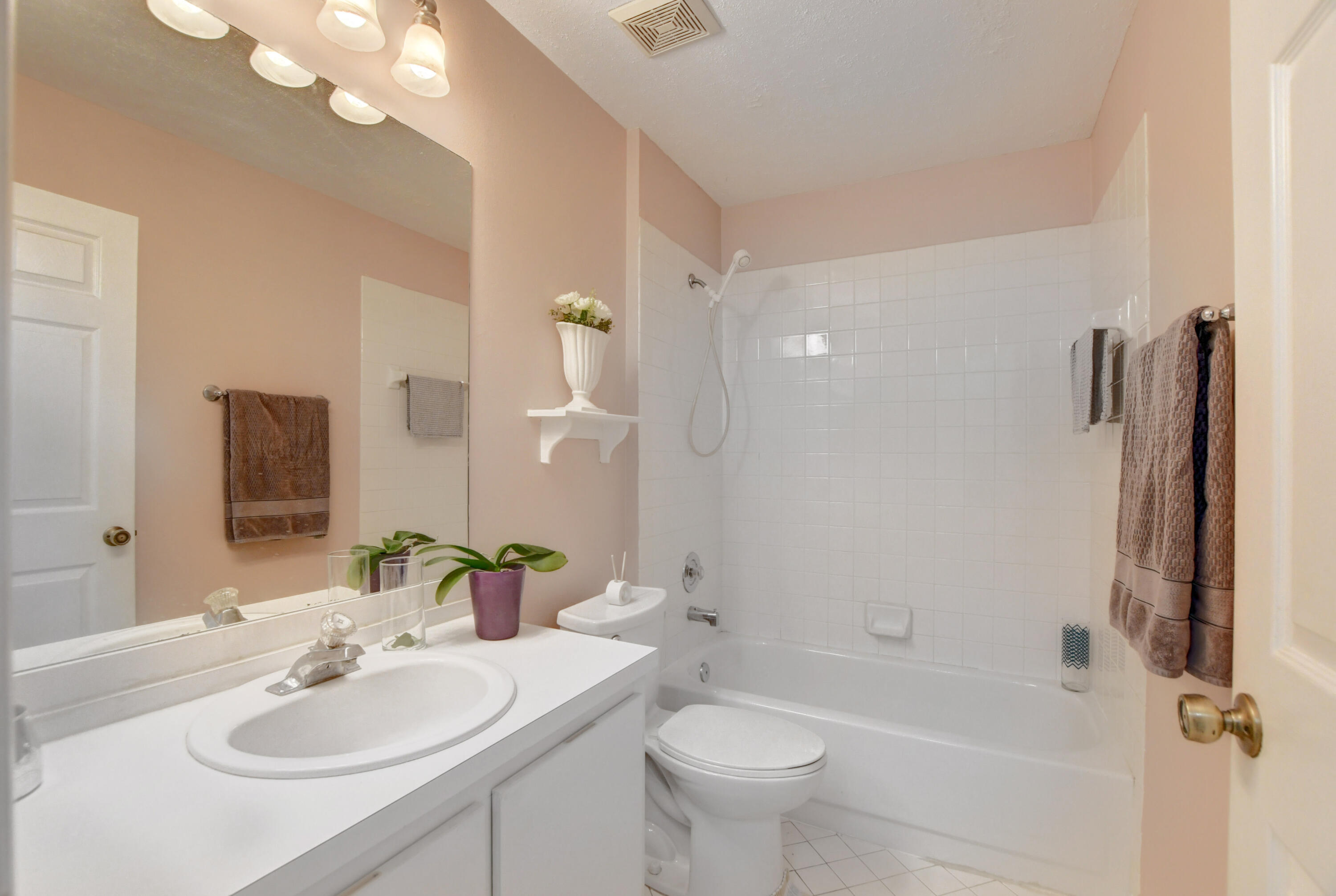 10150 Fanfare Drive Boca Raton, FL 33428 - Photo 22 of 48 46_ebf_3331_2_3_4_5