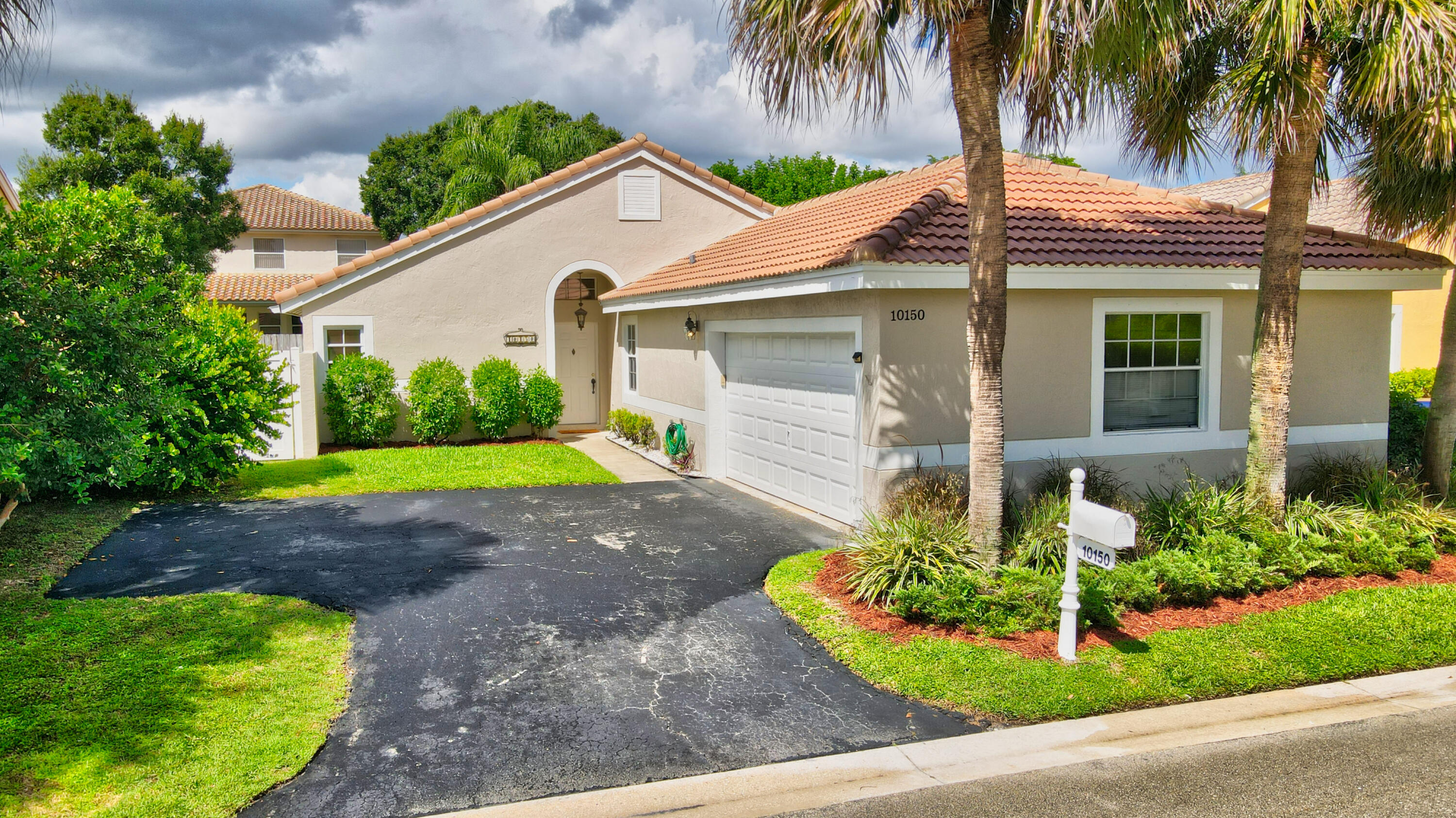 10150 Fanfare Drive Boca Raton, FL 33428 - Photo 48 of 48 01_dji_0647_48_49_50_51