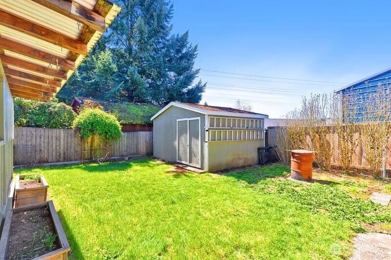 12219 76th Avenue South Seattle, WA 98178 - Photo 25 of 39