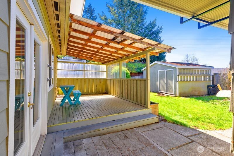 12219 76th Avenue South Seattle, WA 98178 - Photo 29 of 39