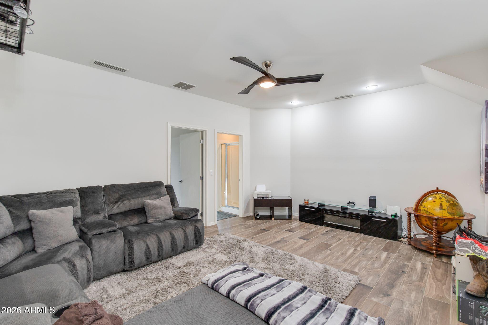 7841 North 21st Avenue Phoenix, AZ 85021 - Photo 11 of 25 18-21st