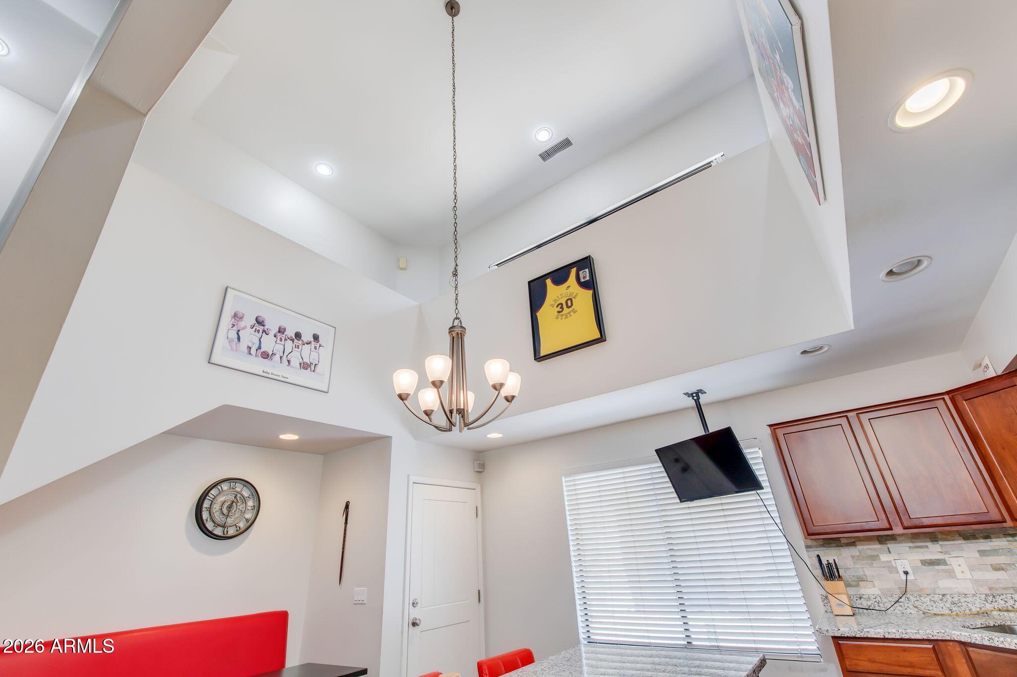 7841 North 21st Avenue Phoenix, AZ 85021 - Photo 5 of 25 12-21st