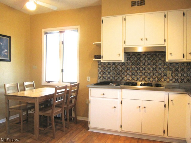 2939 Huntington Road Cleveland, OH 44120 - Photo 7 of 21 Kitchen with very large eating area, newer windows and newer flooring.