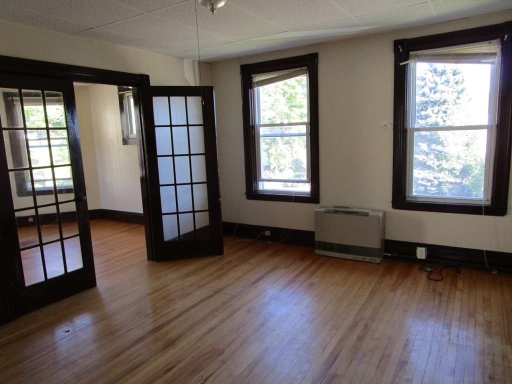 15 Carlstad Street, Unit 2 Worcester, MA 01607 - Photo 4 of 18 Gallery Image 4