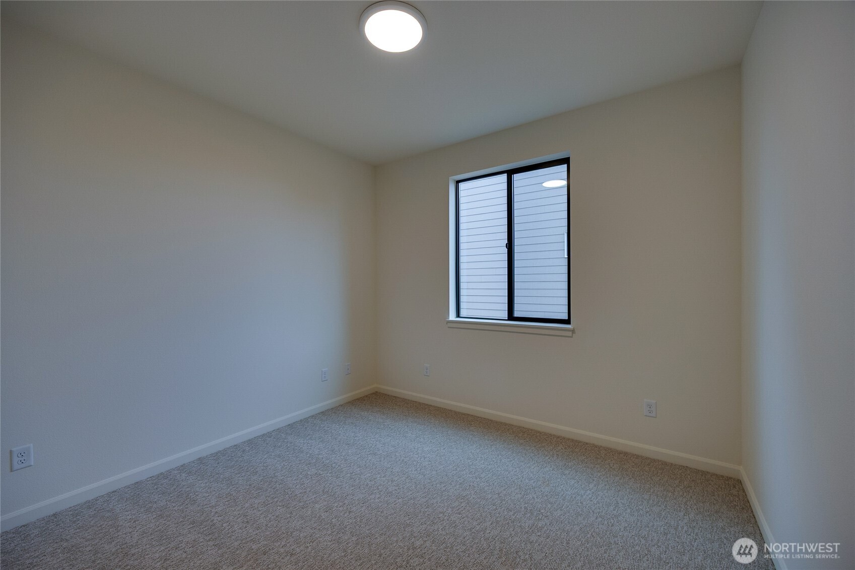 950 RW Fletcher Street Winlock, WA 98596 - Photo 30 of 40 an empty room with windows