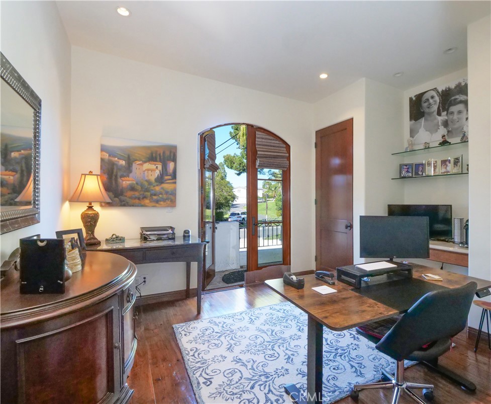 1724 Vía Estudillo Palos Verdes Estates, CA 90274 - Photo 19 of 43