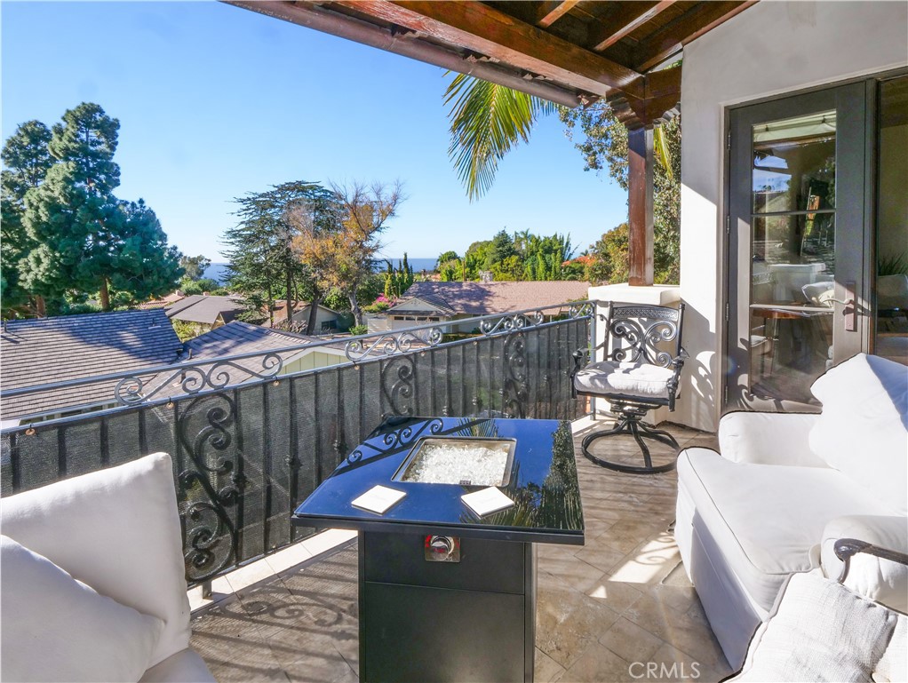 1724 Vía Estudillo Palos Verdes Estates, CA 90274 - Photo 30 of 43