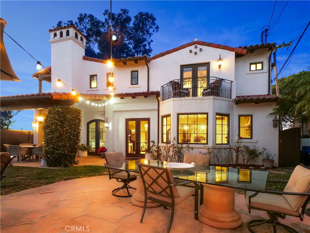 1724 Vía Estudillo Palos Verdes Estates, CA 90274 - Photo 3 of 43