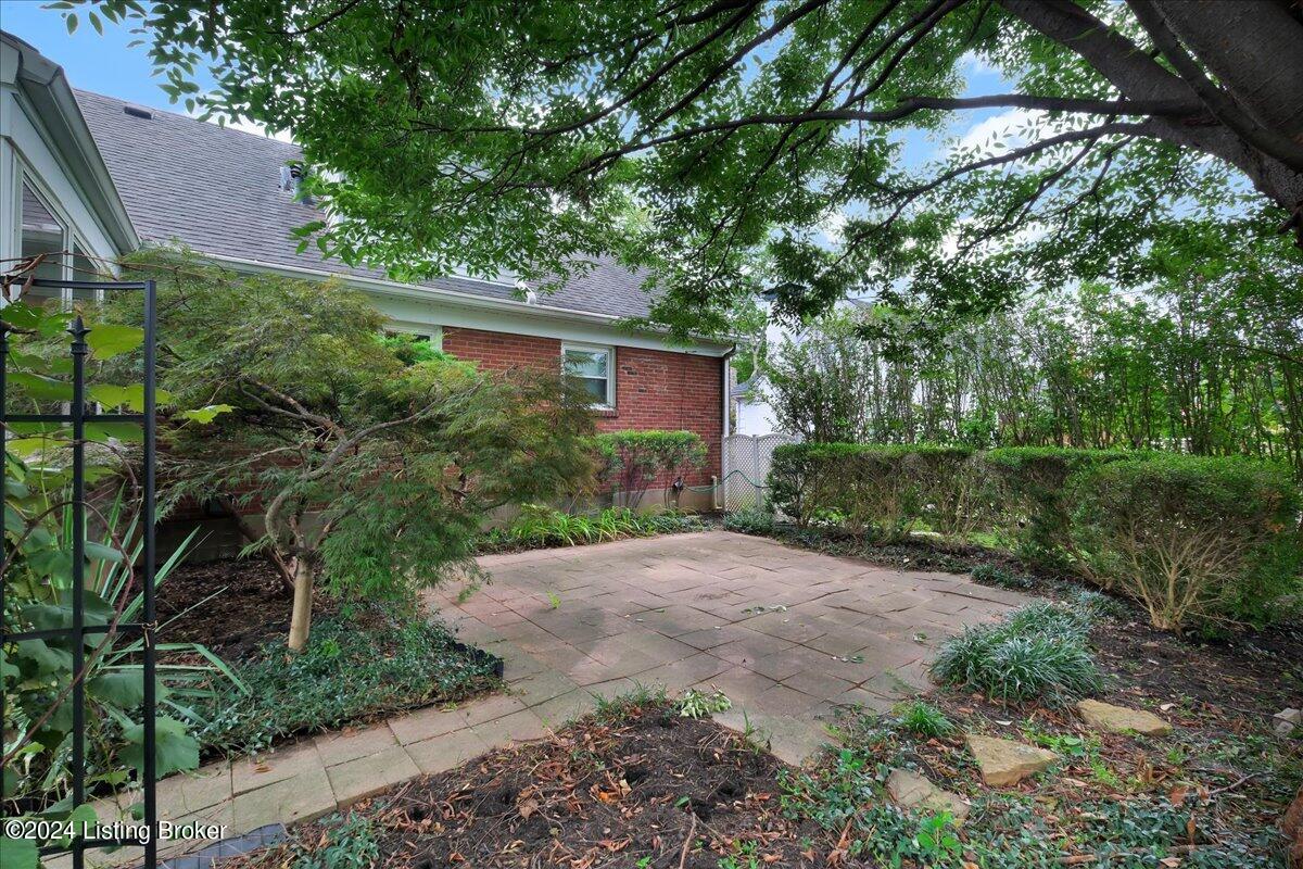 3709 Hanover Road Louisville, KY 40207 - Photo 38 of 39 Serene patio great for dining or relazing.