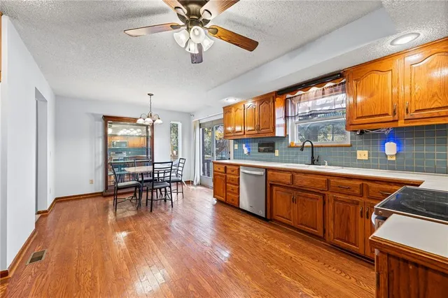 $390,000 | 8224 North Forest Avenue, Kansas City, MO 64118