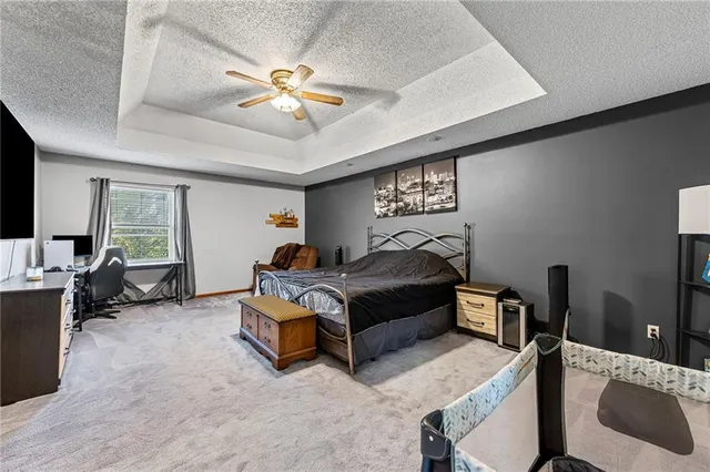 $390,000 | 8224 North Forest Avenue, Kansas City, MO 64118