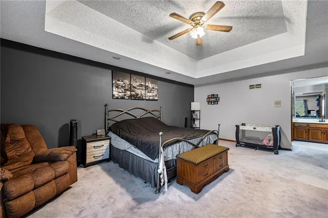 $390,000 | 8224 North Forest Avenue, Kansas City, MO 64118