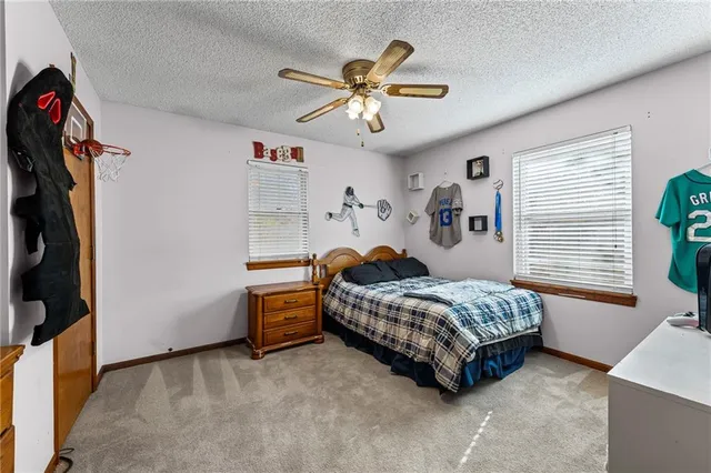 $390,000 | 8224 North Forest Avenue, Kansas City, MO 64118