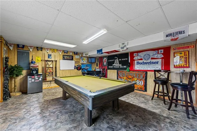 $390,000 | 8224 North Forest Avenue, Kansas City, MO 64118