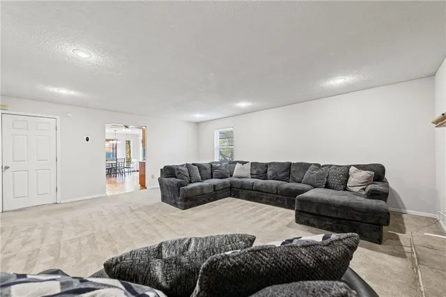 $390,000 | 8224 North Forest Avenue, Kansas City, MO 64118