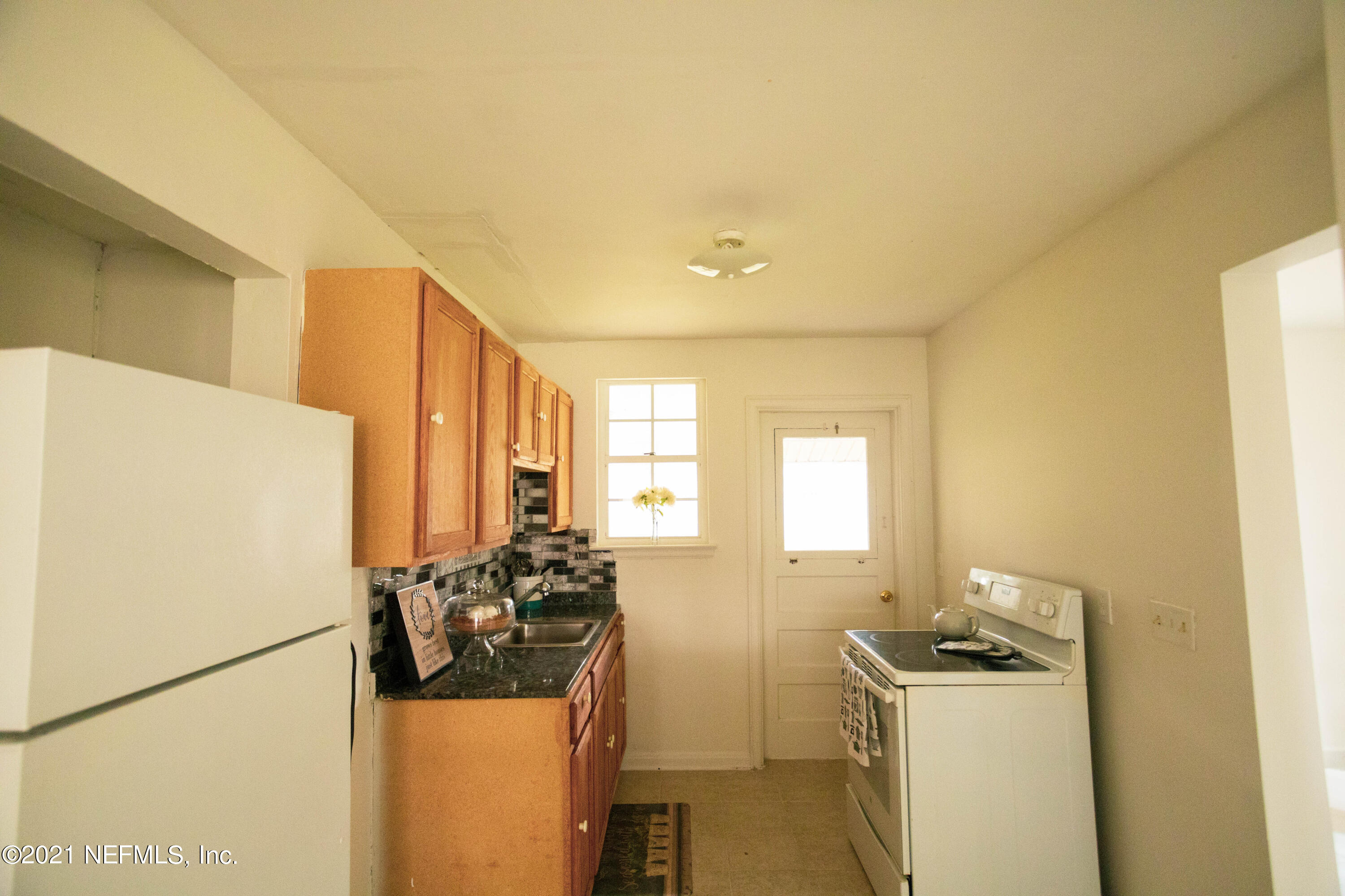 4447 Manchester Road Jacksonville, FL 32210 - Photo 8 of 19 Kitchen