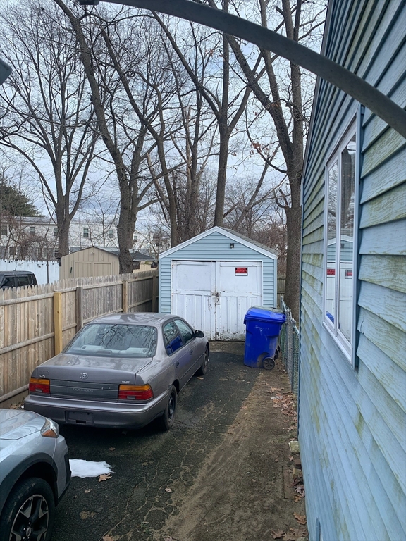251 Jasper Street Springfield, MA 01109 - Photo 7 of 9 Gallery Image 7