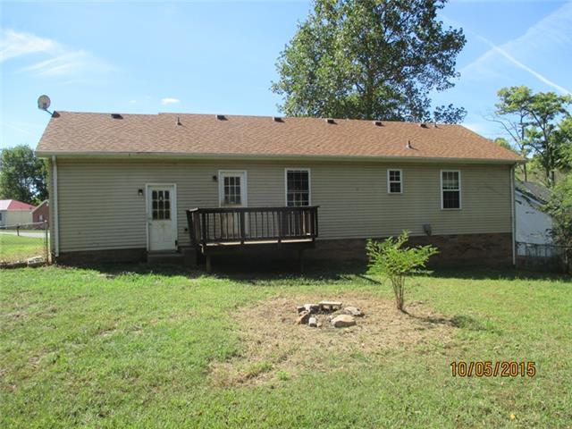 450 Carter Road Clarksville, TN 37042 - Photo 6 of 6 Rear